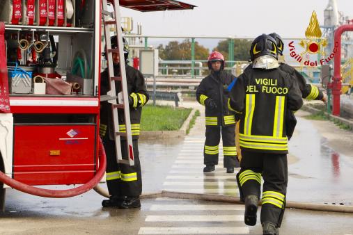 Ragusa, esercitazione presso il Centro Olio EniMed
