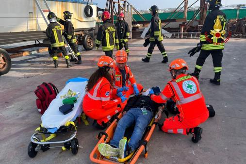 Esercitazione in zona portuale a Civitanova Marche