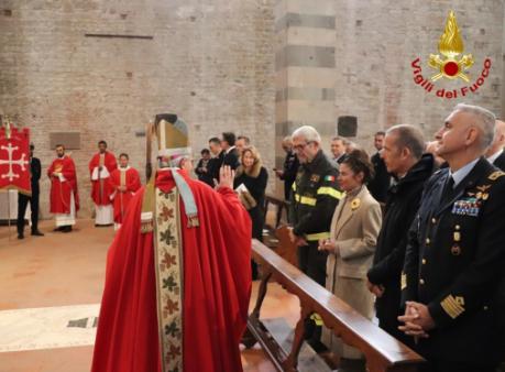 Scambio di un segno di pace