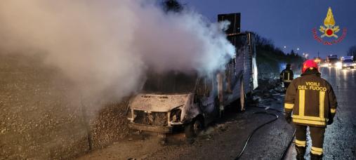 Incendio Autocarro