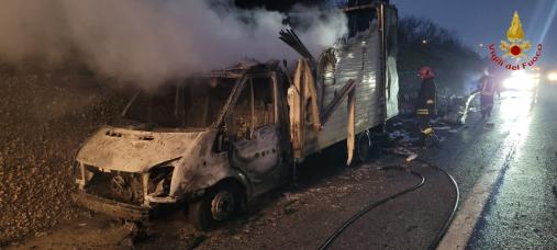Incendio Autocarro