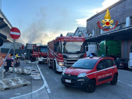 Incendio autoarticolato