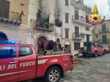 Incendio abitazione