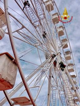 Addestramento SAF su ruota panoramica a Catania