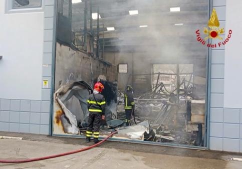 Incendio capannone