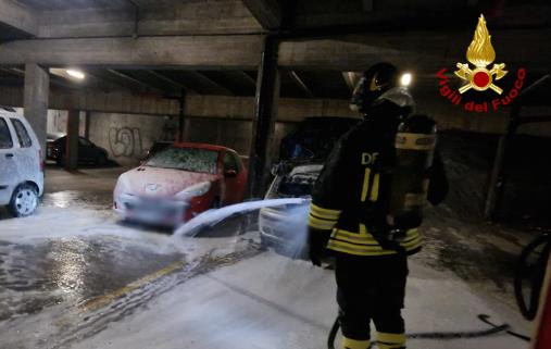 TRIESTE INCENDIO AUTOVETTURA