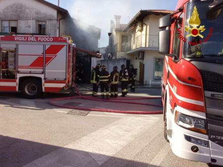 Incendio Castions di Strada (UD)