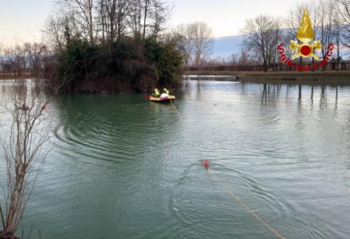 Recupero autovettura in lago