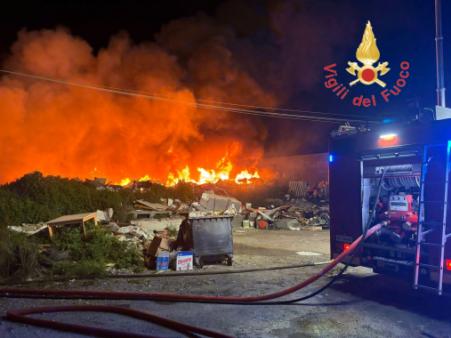 incendio discarica abusiva