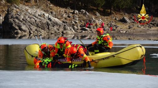 Addestramento sul lago ghiacciato