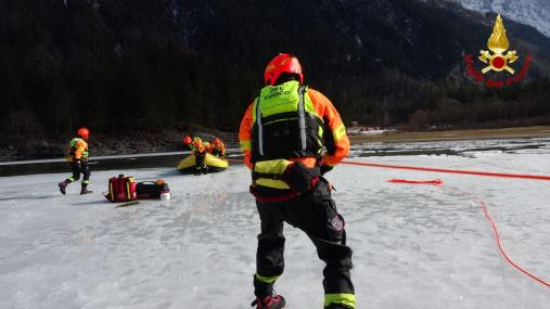 Addestramento sul lago ghiacciato