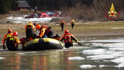 Addestramento sul lago ghiacciato