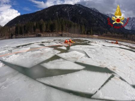 Addestramento sul lago ghiacciato