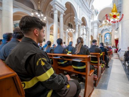 I Vigili del Fuoco partecipano al Giubileo delle Forze Armate e di Polizia in Sardegna