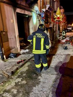 Incendio di un deposito a Grammichele CT