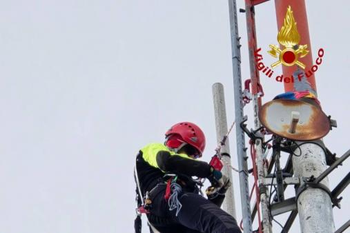 SAF e TLC per un delicato intervento sul Monte Tezio