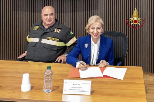 VISITA DEL CAPO DEL CORPO DEI VIGILI DEL FUOCO AL  COMANDO PROVINCIALE DI CAGLIARI.