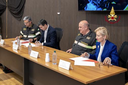 VISITA DEL CAPO DEL CORPO DEI VIGILI DEL FUOCO AL  COMANDO PROVINCIALE DI CAGLIARI.
