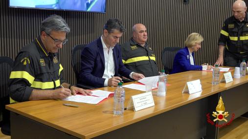 VISITA DEL CAPO DEL CORPO DEI VIGILI DEL FUOCO AL  COMANDO PROVINCIALE DI CAGLIARI.