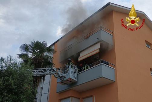 Incendio appartamento a seguito esplosione