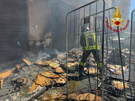 Incendio supermercato 6