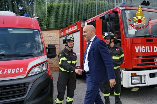 Sottosegretario di Stato al Ministero dell'interno, On. Emanuele Prisco, ha fatto visita al Distaccamento VV.F. di Assisi