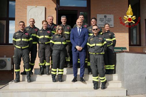 Sottosegretario di Stato al Ministero dell'interno, On. Emanuele Prisco, ha fatto visita al Distaccamento VV.F. di Assisi