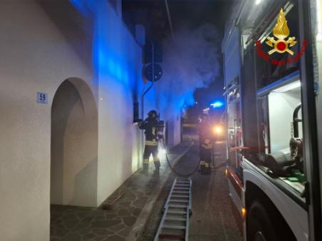 Incendio magazzino