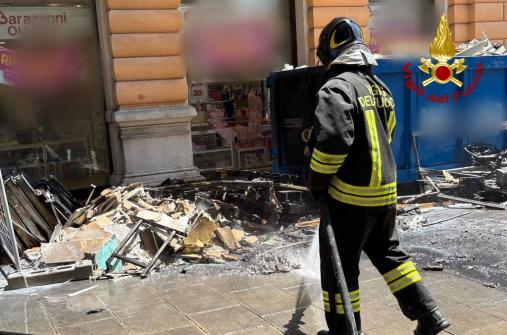 Incendio cantiere edile