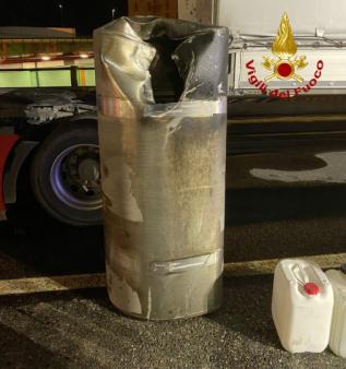 Intervento del Nucleo NBCR per la messa in sicurezza di un serbatoio di carburante