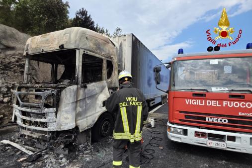 Incendio autoarticolato