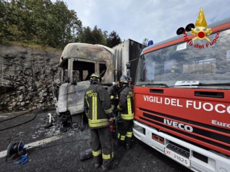 Incendio autoarticolato