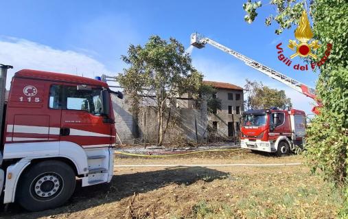 Incendio casolare