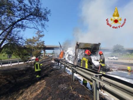 Incendio mezzo pesante