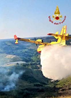 canadair in azione