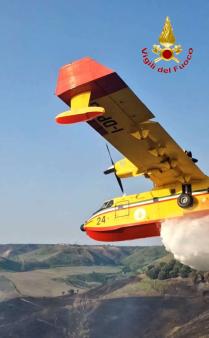 canadair in azione