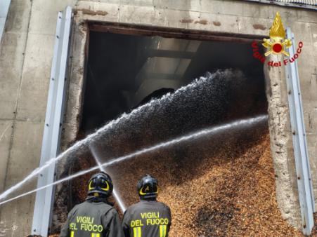 Incendio deposito cippato