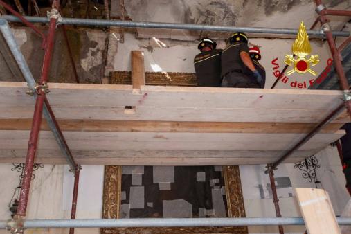 recupero del dipinto raffigurante la Madonna con il Bambino e i santi Scolastica e Benedetto