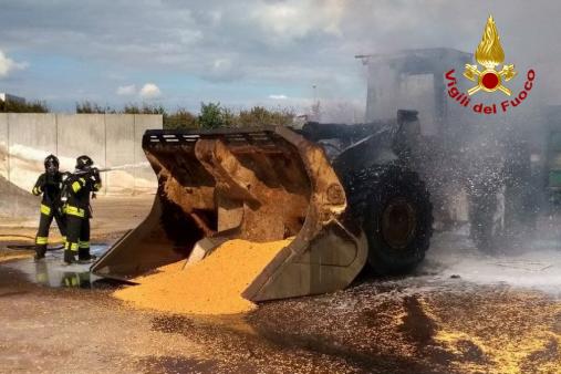 Incendio pala gommata