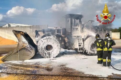 Incendio pala gommata