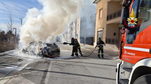 incendio autovettura