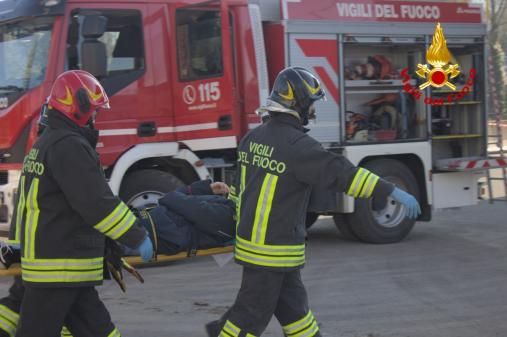 Simulazione maxiemergenza per incidente stradale complesso