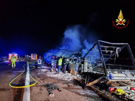 Incidente con incendio in A22