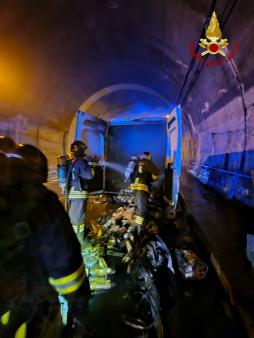 incendio in galleria A20