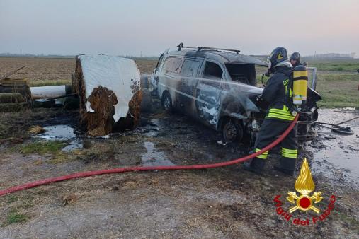 Incendio cascina