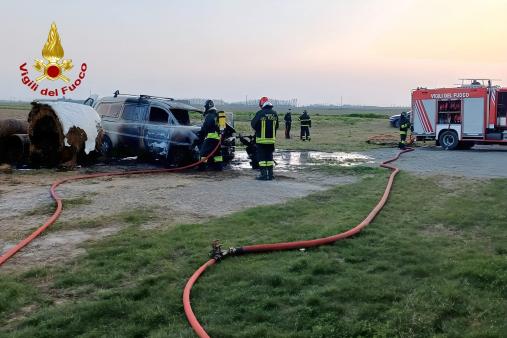 Incendio cascina