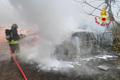 incendio vettura