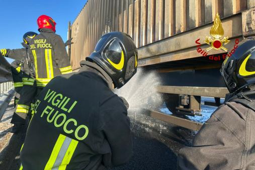 incendio autoarticolato