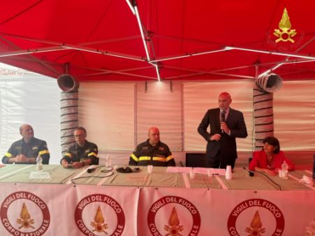 Visita del Sottosegretario e del Capo del CNVVF