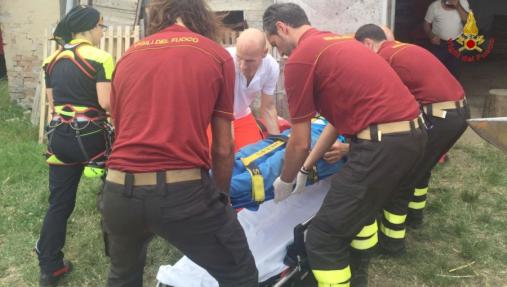 Ancona, bruciano un mezzo agricolo e 5 ettari di grano a Mopntale di Arcevia